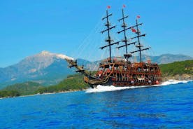 Viagem de barco de 6 horas ao sol e mergulho com snorkel saindo de Antalya