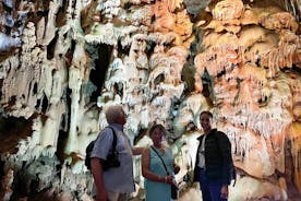De Belgrado: Caverna Resava, Mosteiro Manasija e Cachoeira Lisine