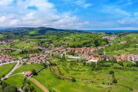 Santillana del Mar 的建筑瑰宝：永恒的旅程