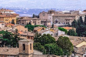 Viagem de um dia: excursão privada a Perugia com almoço e casa de chocolate Perugina