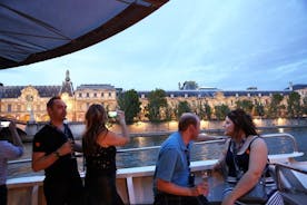 Tour pela Torre Eiffel com cruzeiro opcional pelo cume e champanhe pelo Sena