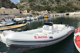Inflatable Boat Rental Predator 599 40CV (ohne Lizenz)