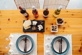 Experiência de diários gastronômicos de meio dia em Heraklion na vinícola Lyrarakis