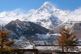 Volle dag Kazbegi privétour vanuit Tbilisi