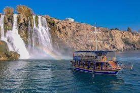 Paseo en barco relajante por la cascada Antalya Düden (excursión en barco de medio día)