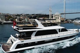 Dolmabahçe Palace Tour & Sunset Cruise on Luxury Yacht