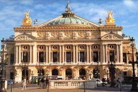 Private tour of various Monuments in Paris