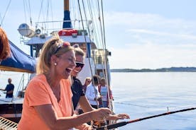 Lofoten Luksus Fisketur med middag fra Svolvær