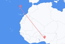 나이지리아 일로린에서 출발해 포르투갈 포르투산투까지(으)로 가는 항공편