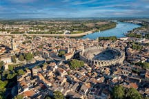 Familieudflugt i Arles, i Frankrig