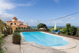 JOIVY Splendid 4-BR House with Swimming Pool and Sea View