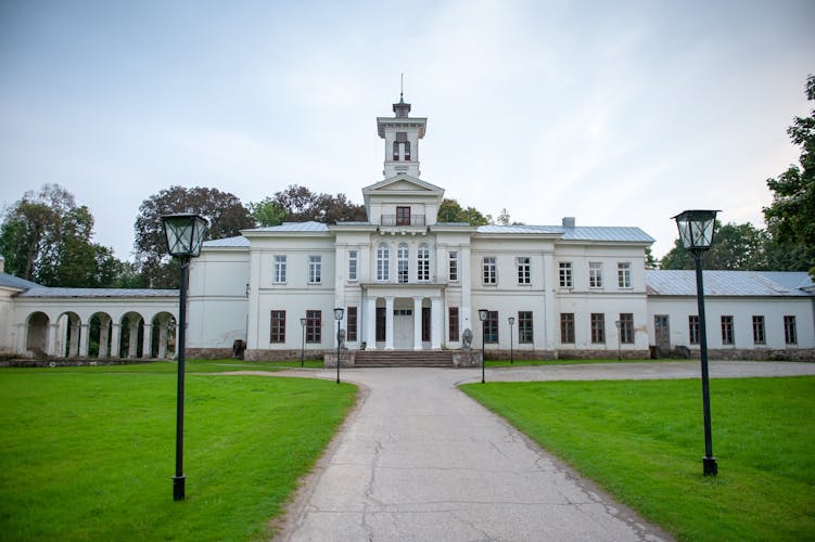 Astravas Manor in Astravas, Birzai, Lithuania. Astravas Manor is a manor in Birzai suburb Astravas, Lithuania. It was commissioned by Jan Tyszkewicz and was built in 1849 - 1862 in neoclassical style.