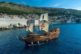 Sunset Panorama Cruise with a Live Show on a Wooden Galleon