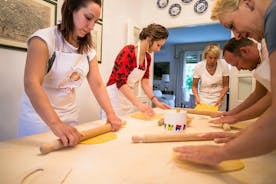 Cesarine: Pasta- en Tiramisu-les in kleine groepen in Treviso