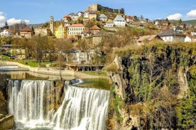  Travnik、Jajce、Priva Lakes & Mills – 中世とオスマン帝国のボスニア 1 日ツアー