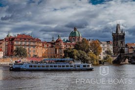 Cruzeiro de 1 hora de barcos de Praga