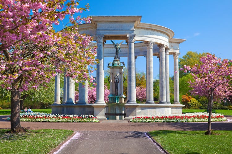 Photo of Welsh National War Memorial Statue, Alexandra Gardens, Cathays Park, Cardiff, Wales, UK.