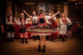 Cottage Style Evening with Folk Show and Traditional Feast from Krakow