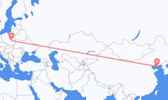 Flüge von Dalian, nach Radom