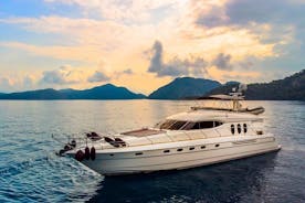 Yksityinen Luxury Yacht -risteily Bosporinsalmella