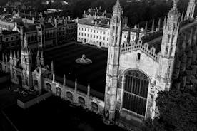 Compartilhado | Excursão fantasma pela Universidade de Cambridge liderada por ex-alunos da universidade