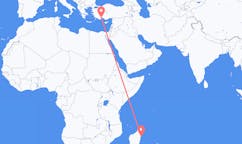 Flights from Île Sainte-Marie to Antalya