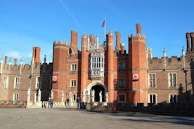 8-Hour Private Historical Tour of England in a Classic Car