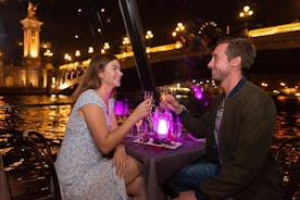 Dinercruise op de rivier de Seine in Parijs met champagne en zitplaatsen bij het raam