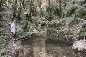Visita guiada privada às cachoeiras na floresta em Borgo Incantato