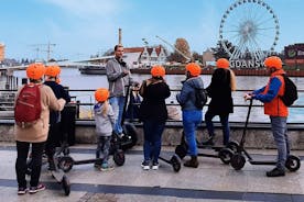 Skibsværft Solidarność Elektrisk Scooter guidet tur