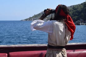 Viagem de barco pirata saindo de Bodrum com almoço