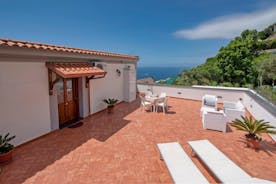 Casa Serena with sea view