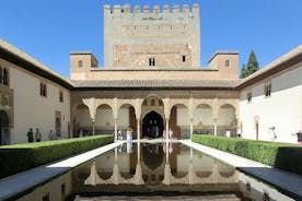 Walking tour in Alhambra, Nasrid Palaces and Generalife