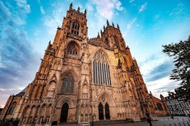 York by Rail Overnight Tour from London with hop-on hop-off bus