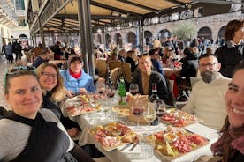 Verkostung lokaler Speisen in Verona und Rundgang mit der Seilbahn