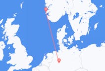 ドイツのパーダーボルンから、ノルウェーのハウゲスンまでのフライト