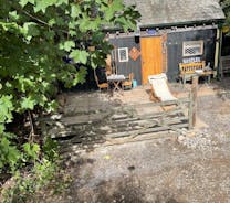 Remarkable Boultons Barn with hot tub