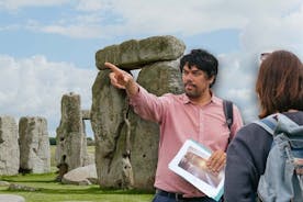 'Stonehenge & Secret England' Bathista 2-8 uteliaalle seikkailijalle