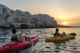 Escursione in Kayak a Polignano a Mare