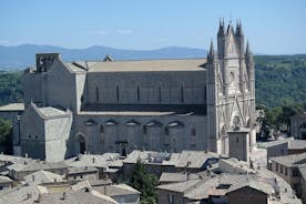 Orvieton katedraalin ja maanalaisten luolien kierros