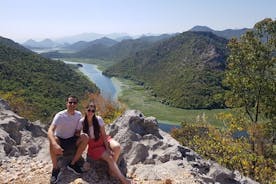 Maridaje de vino y comida: visita al Parque Nacional del Lago Skadar y Cetinje