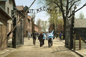 Viagem de meio dia para o Museu Auschwitz-Birkenau saindo de Cracóvia