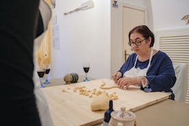 Lezione di Cucina in un abitazione tipica a Polignano a Mare