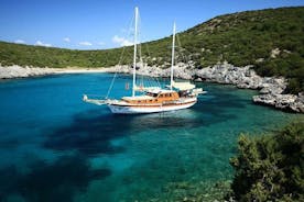 Paseo en barco por las 12 islas de Fethiye Sailing