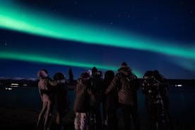 Excursão privada à aurora boreal com um fotógrafo de Reykjavík