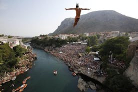 Mostar Old Bridge Tradicional Mergulho