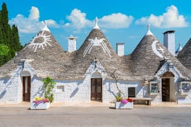 Passeio a pé por Alberobello, caminhando entre os trulli