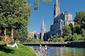 Tour privado de Lourdes y los tres templos sagrados.