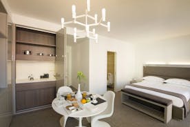 Dilman Luxury Stay & Lounge