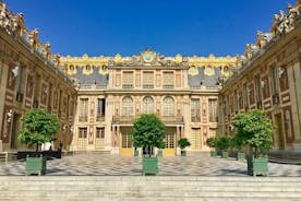 Excursão de áudio sem fila ao Palácio e Jardins de Versalhes com transporte particular